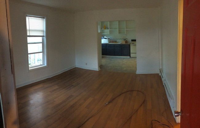 Living Room - 1913 W Mallon Ave