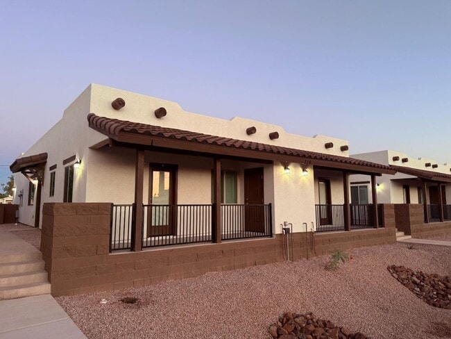 Building Photo - 279 S Avenue A
