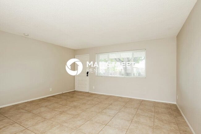 Building Photo - 3 Bedroom Pet-Friendly Home in PHOENIX, AZ...