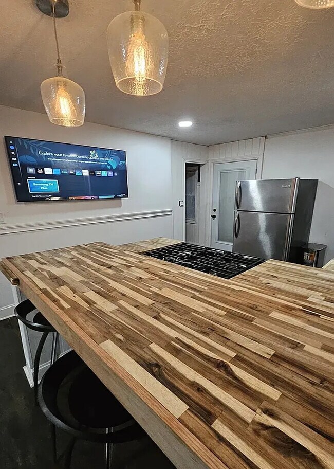 Foto del edificio - Room in Duplex on Polar Rock Pl SW