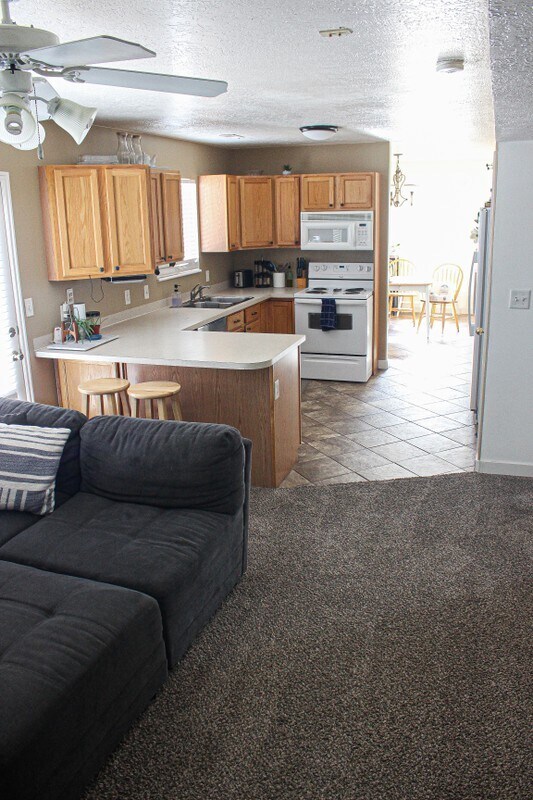 Foto del edificio - 376 W Plum Pl