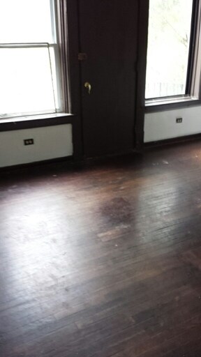 Foto del edificio - 7557 S Stewart Ave