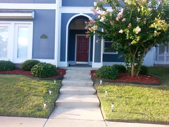 Photo - 1117 Caudle Ln House