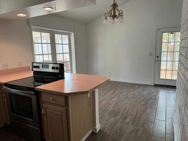 Foto del edificio - 3BR/2BA/2CG, 1514 sq.ft. rental in Sierra Vista, AZ