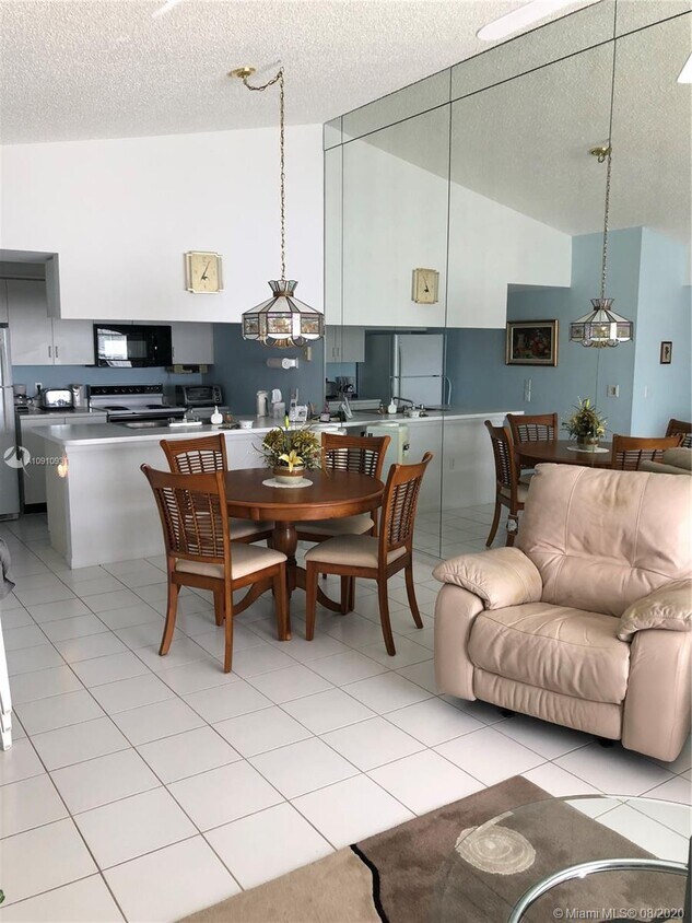 507 Waterside Dr, Hypoluxo, FL 33462 Condo for Rent in Hypoluxo, FL