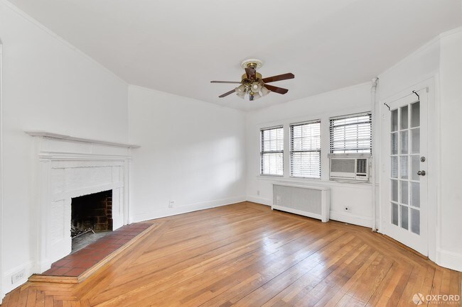 Building Photo - 291 Burns Street