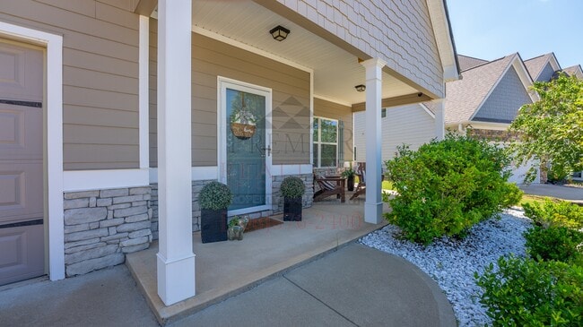 Building Photo - 7594 Mockernut Wy