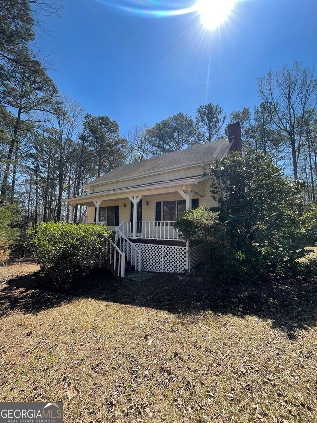 Building Photo - 121 Chipley Creek Dr