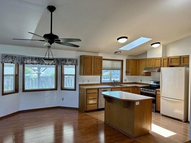 Foto del edificio - 2060 Oxford Ct