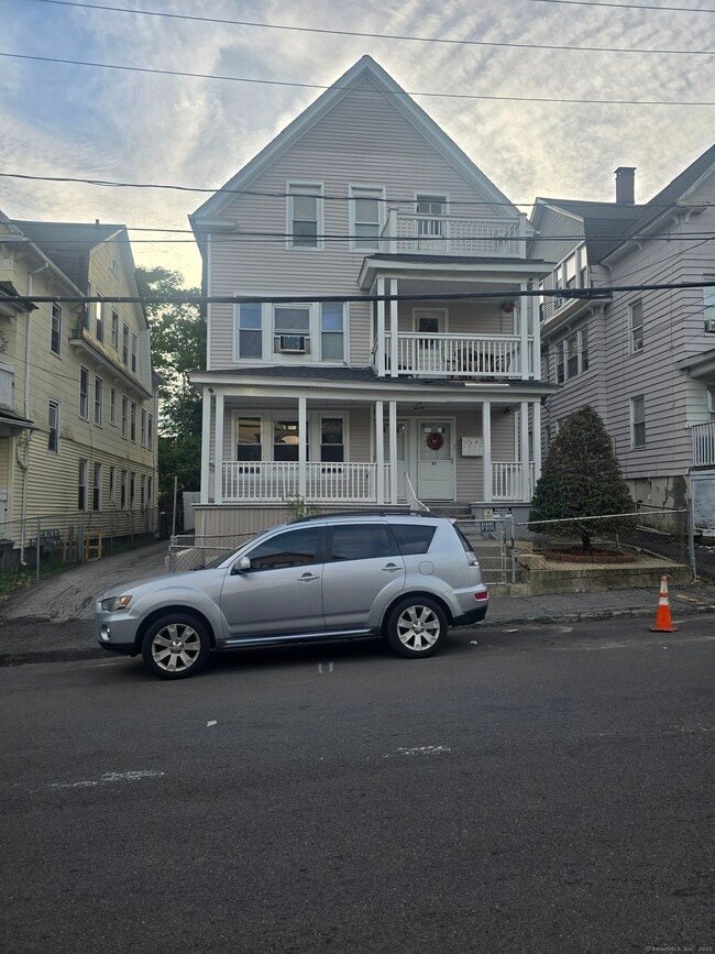Building Photo - 19 Waterville St