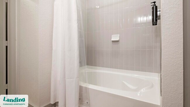 Foto del edificio - 12020 Brush Hl Rd