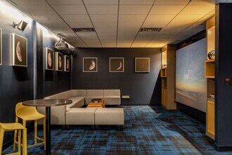 Interior Photo - Luna on Pine