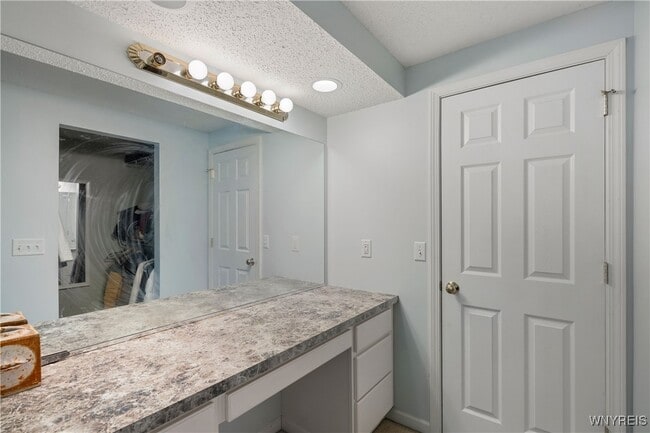Building Photo - 5411 Village Station Cir