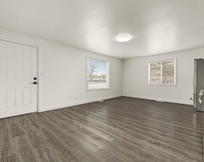 Building Photo - 4057 N Adams St