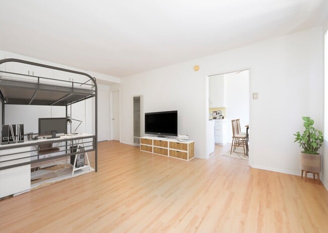 Photo - 667-669-669 Levering Ave Apartment