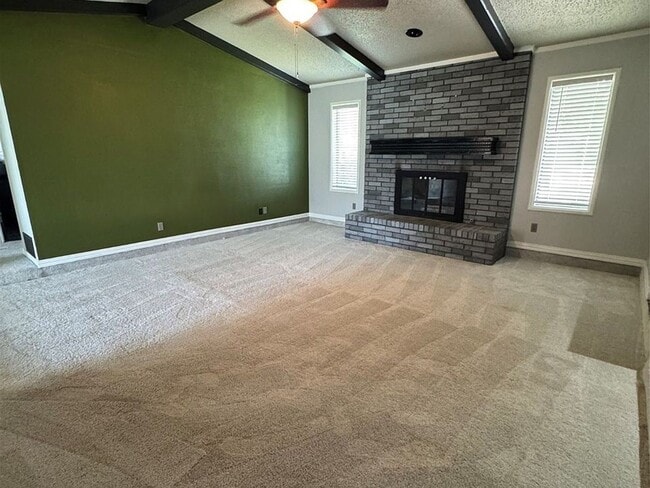 Foto del edificio - Charming home with updates!