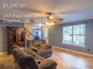 Foto del edificio - 233 Bayview Dr