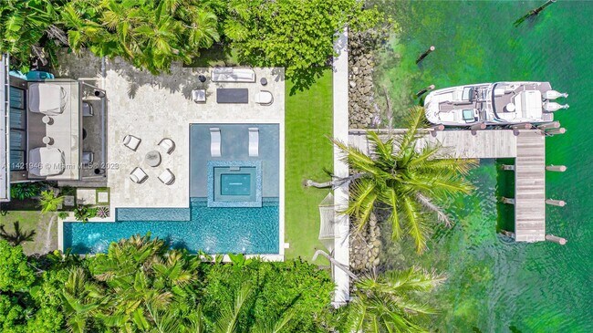 Building Photo - 250 S Hibiscus Dr