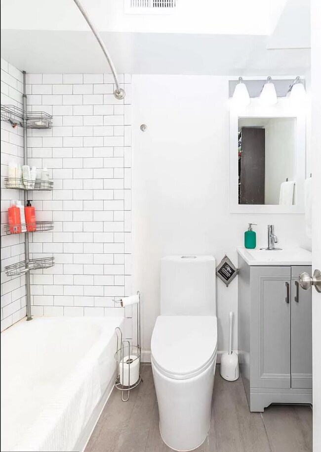 Foto del edificio - 1300 V St NW