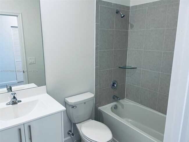 Foto del edificio - 12841 SW 243rd Ter