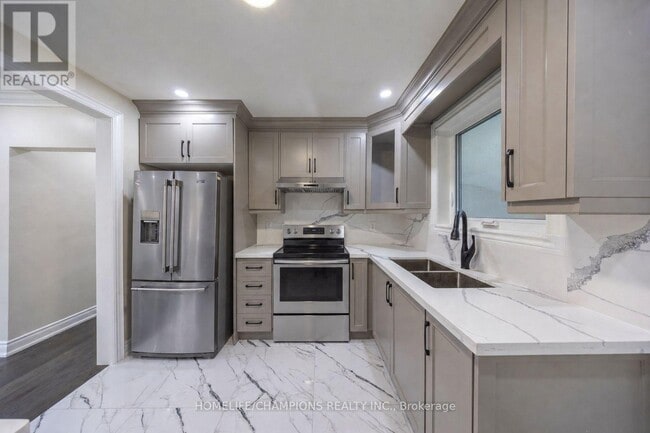 Building Photo - 1083 Birchmount Rd