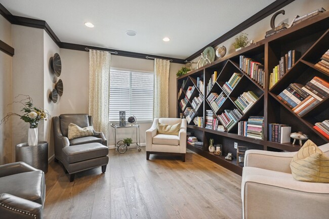 Building Photo - Stunning 5 BR/4 1/2 BA home in Candelas!!