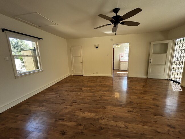 Building Photo - 254 N Canyon Blvd