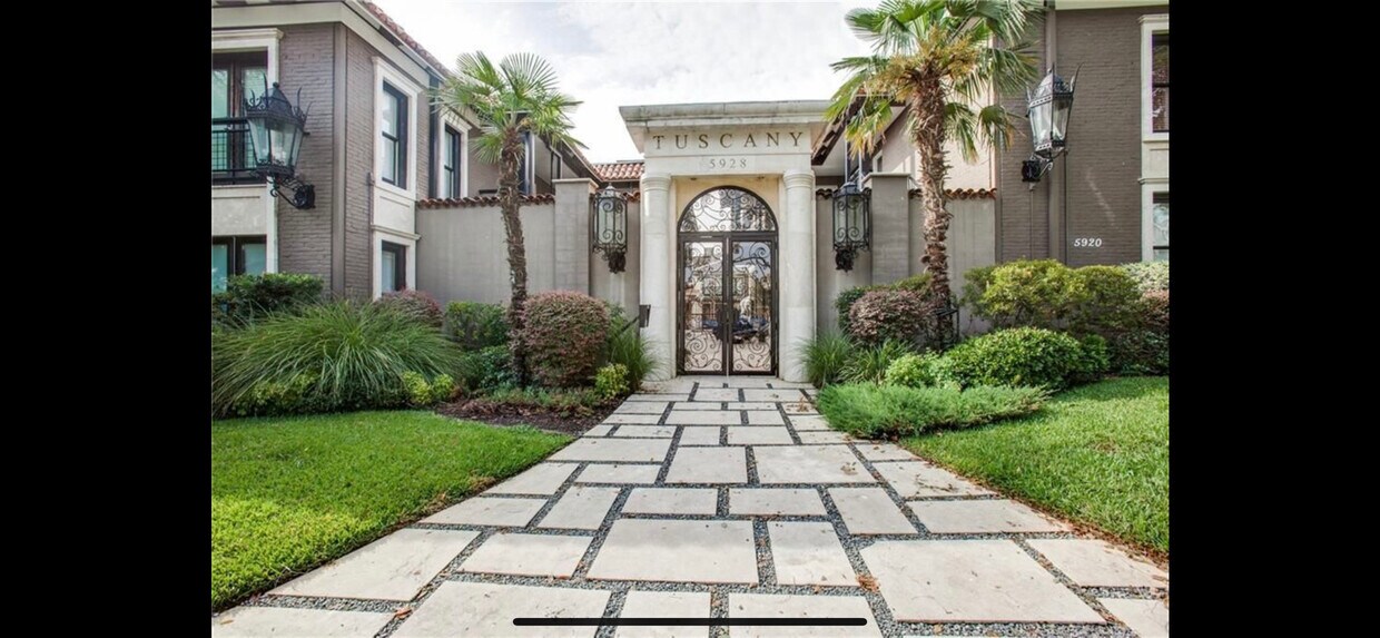 Foto principal - 5926 Sandhurst Ln