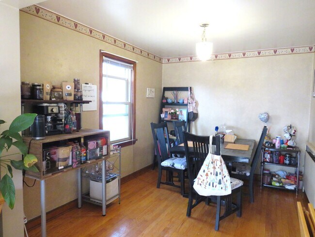 Foto del edificio - 620-622 Ripley Ave