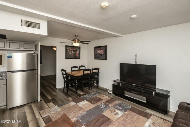 Foto del edificio - Adorable Condo in Great Location