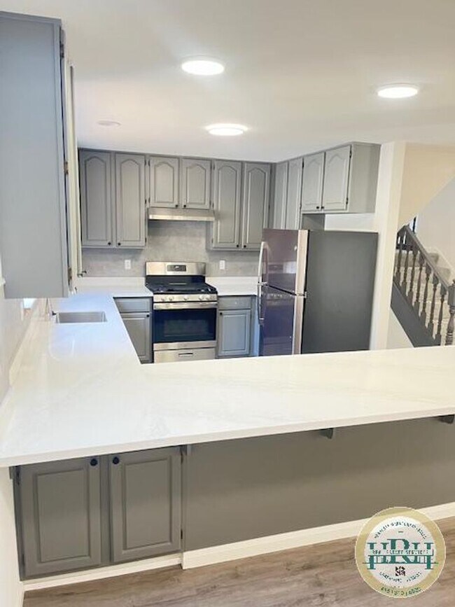 Foto del edificio - Spacious 3BR|2.5BA Home in the heart of Br...
