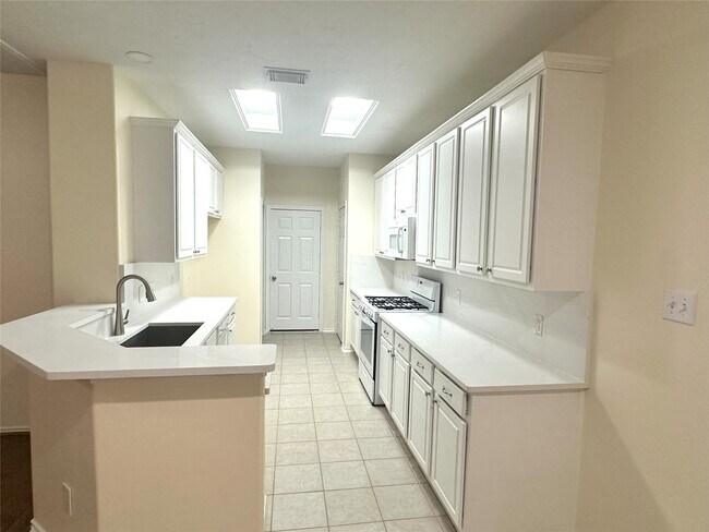 Foto del edificio - 254 Liriope Ct