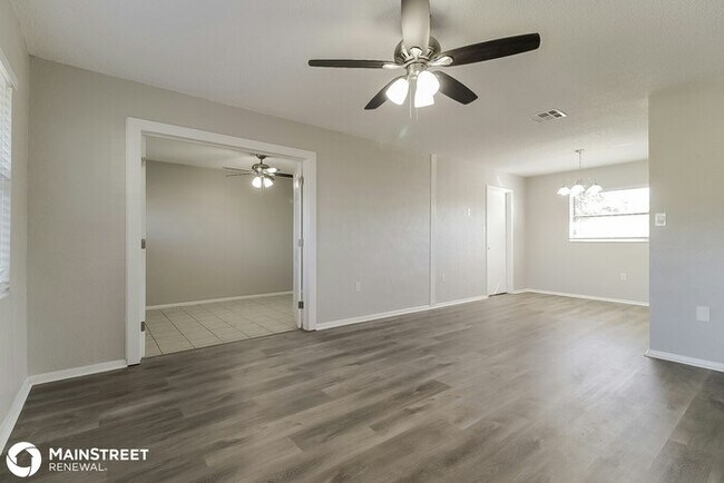 Foto del edificio - 13228 GRAND TERRACE, GRAND ISLAND, FL 32735