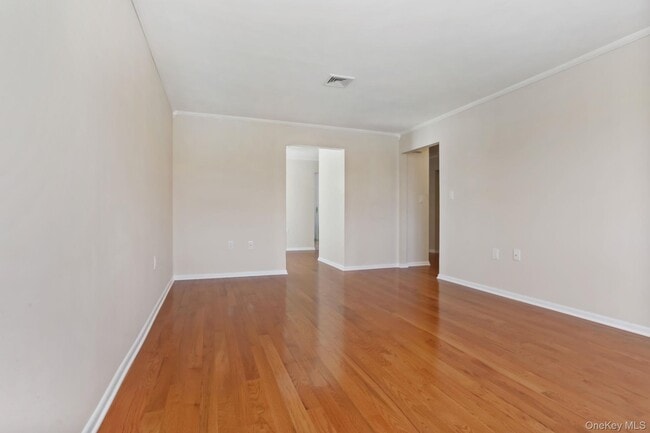 Foto del edificio - 160 Lakeview Ave