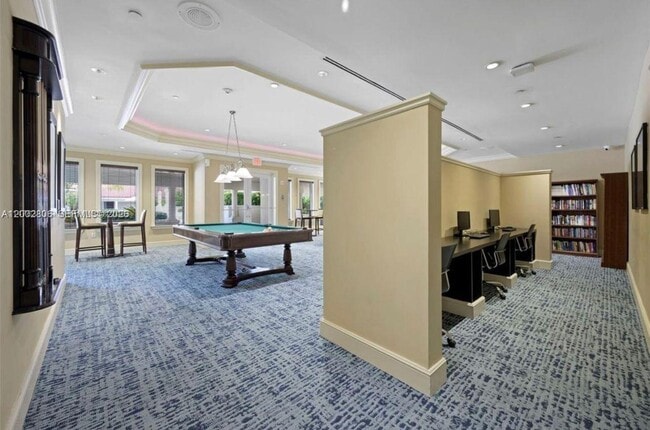 Foto del edificio - 20000 E Country Club Dr