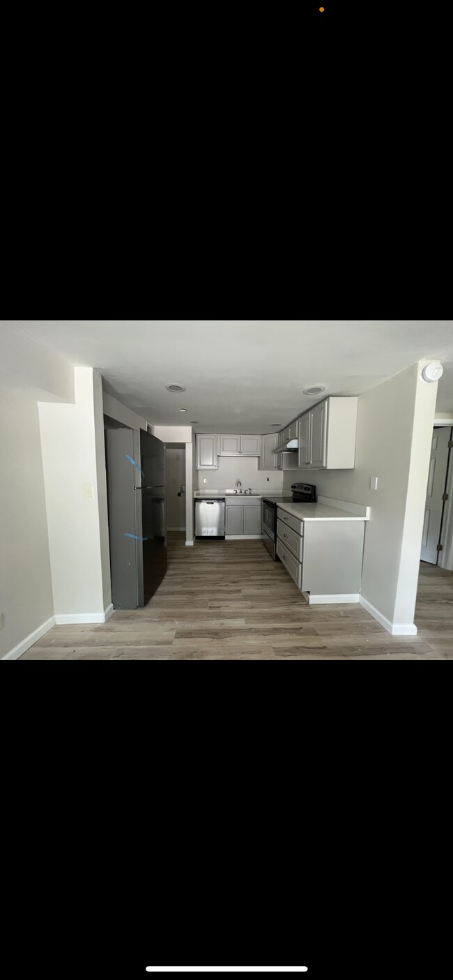 Foto del edificio - 337 Fairburn Rd NW