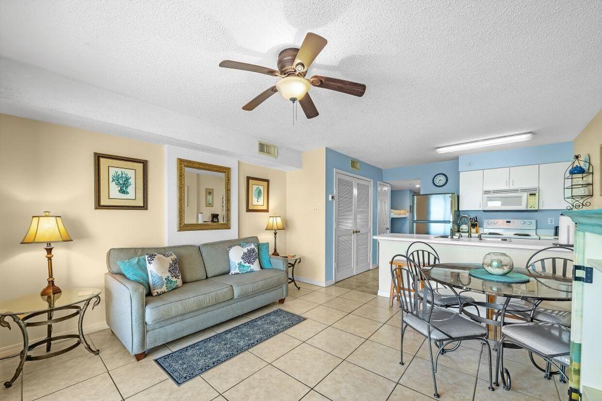 Primary Photo - 561 E Beach Blvd