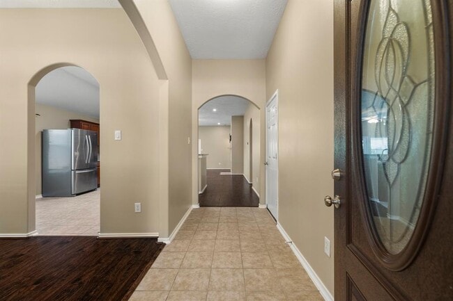 Building Photo - 5030 Birch Manor Ln