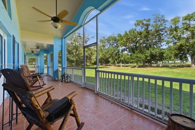 Building Photo - 18 NW 144th Dr