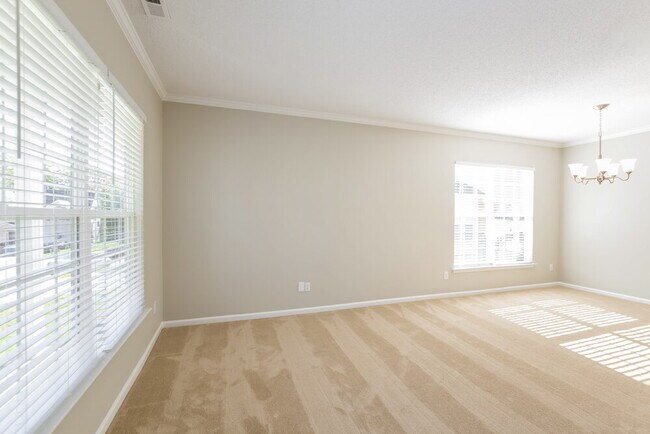 Building Photo - 4521 Hyperion Ct