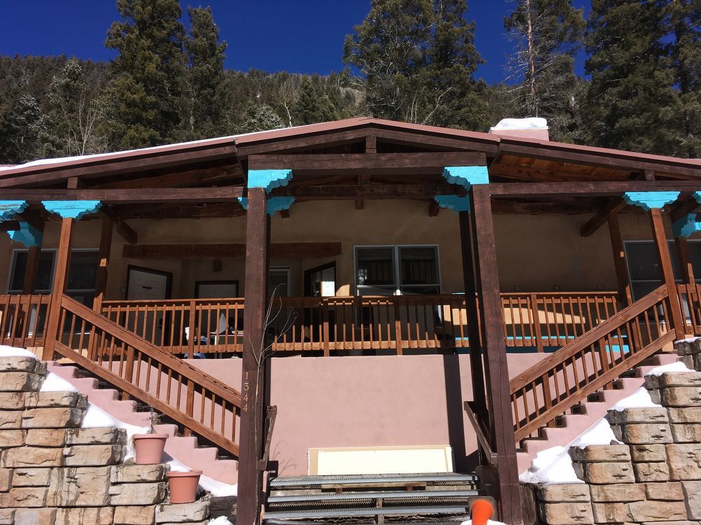 Foto principal - Village Hall Apartments at Taos Ski Valley