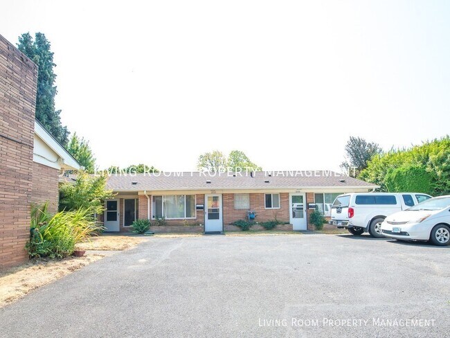 Foto del edificio - Remodeled 1BR/1BA in the Overlook Neighbor...