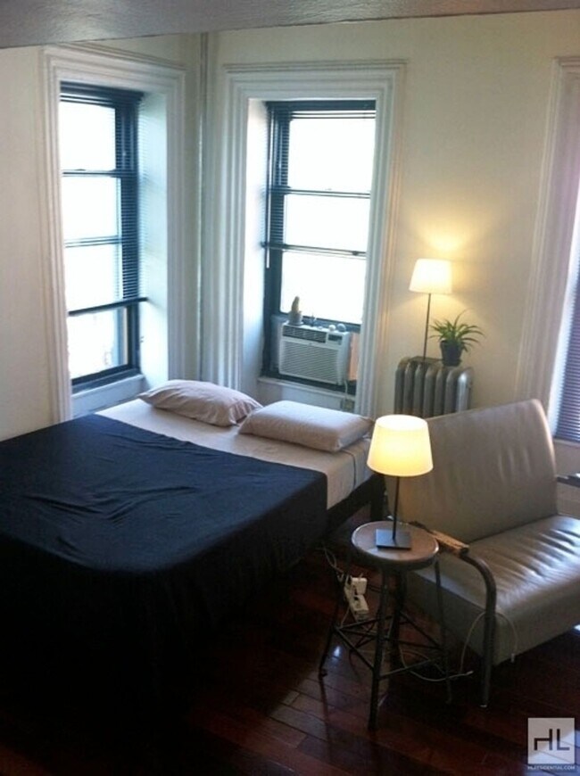 Foto del edificio - GREENE AVENUE / Bed-Stuy Studio