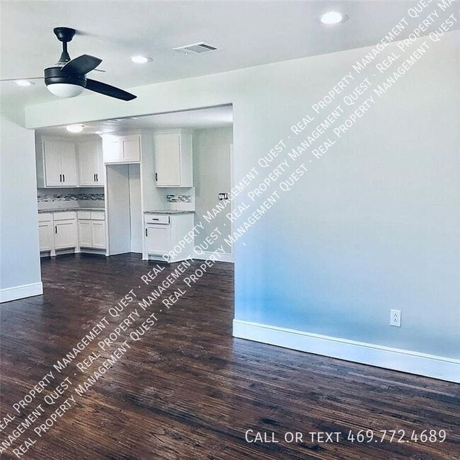 Foto del edificio - 4310 Vandervort Dr