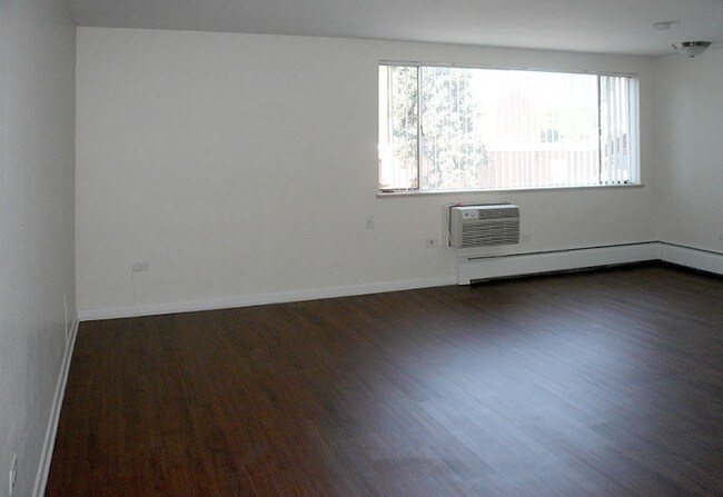 Building Photo - 2155 S Josephine St