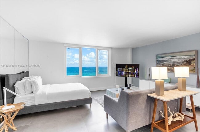 Building Photo - 2301 Collins Ave