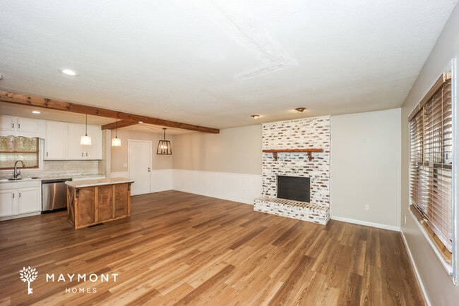 Building Photo - 6316 Sherrian St