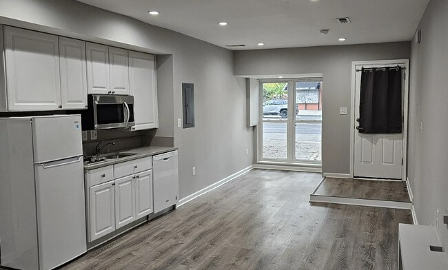 Foto del edificio - 111 Rhode Island Ave NW