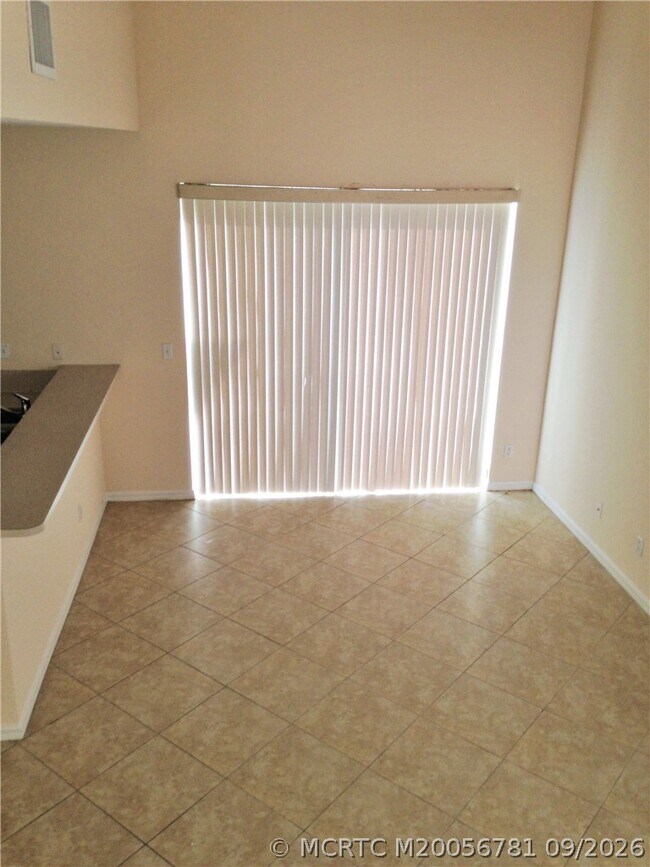 Foto del edificio - 2085 SE Avon Park Dr