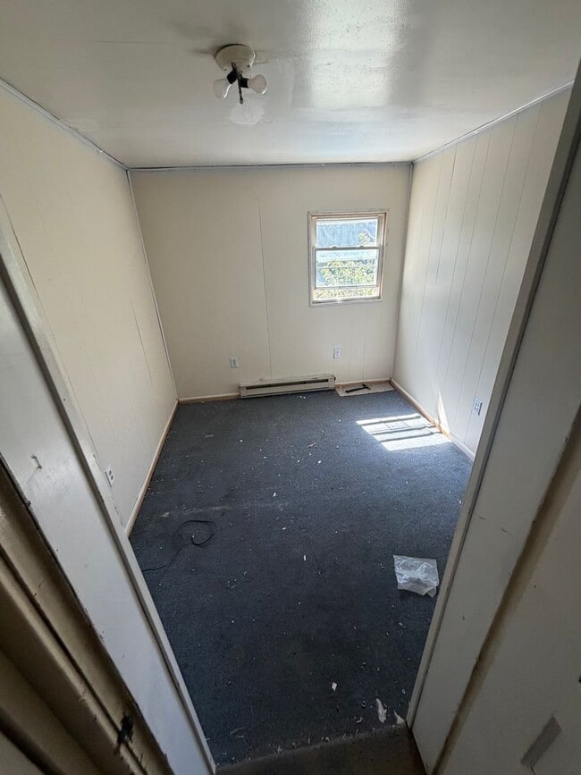 Building Photo - 205 Vley Rd